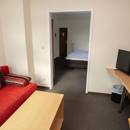 Hotel Zur Linde Meldorf Eksteriør billede