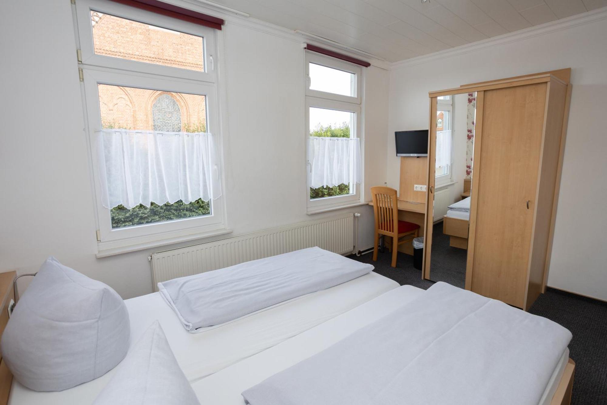 Hotel Zur Linde Meldorf Eksteriør billede